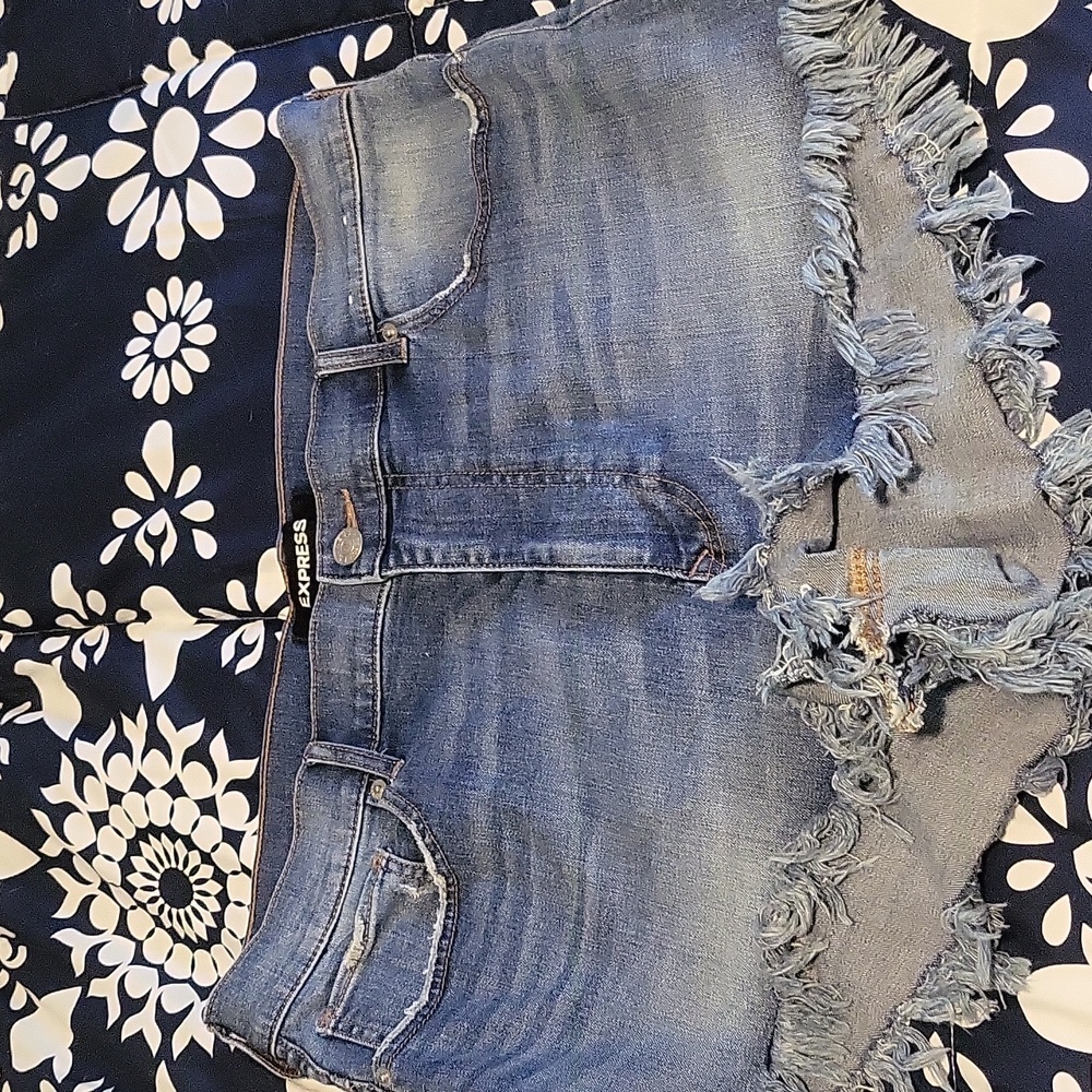 Express shorts